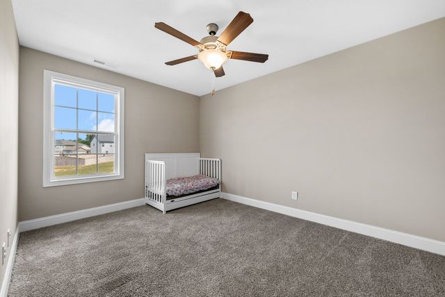 299 Dugger Dr, Clarksville, TN 37042