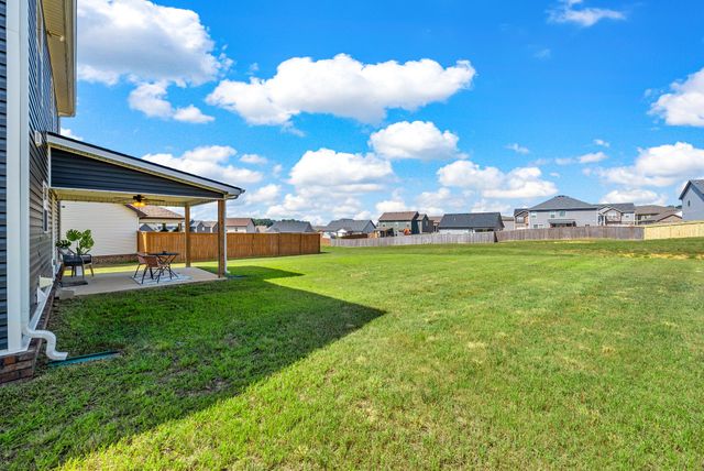 299 Dugger Dr, Clarksville, TN 37042