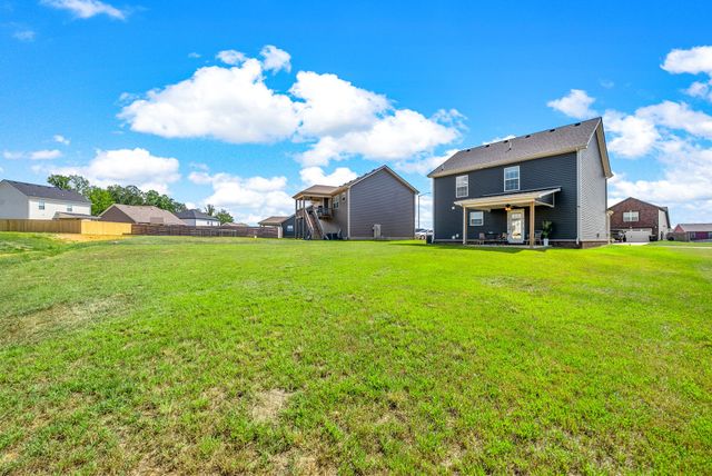 299 Dugger Dr, Clarksville, TN 37042