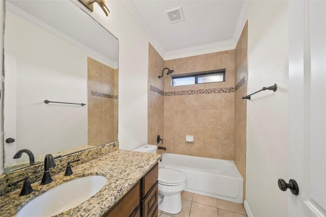 7130 Laguna Villas, Houston, TX 77036