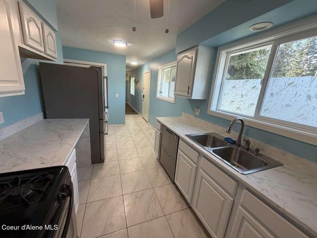 7526 W Pine ST, Rathdrum, ID 83858