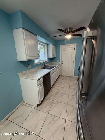 7526 W Pine ST, Rathdrum, ID 83858