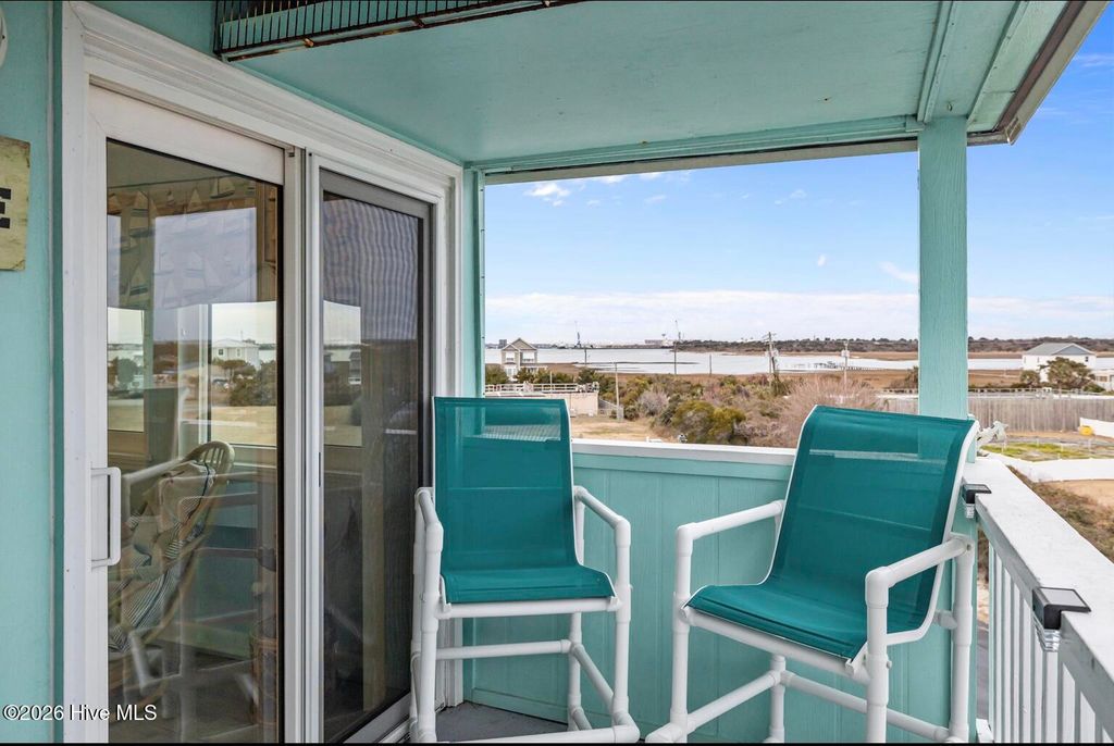 301 Commerce Way 301, Atlantic Beach, NC 28512