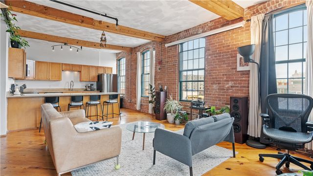 407 Pine Street 305, Providence, RI 02903