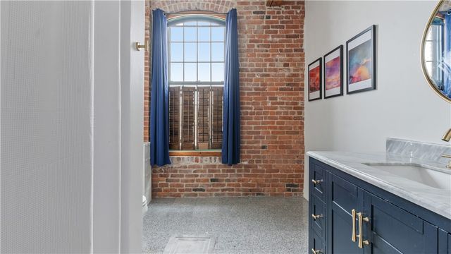 407 Pine Street 305, Providence, RI 02903