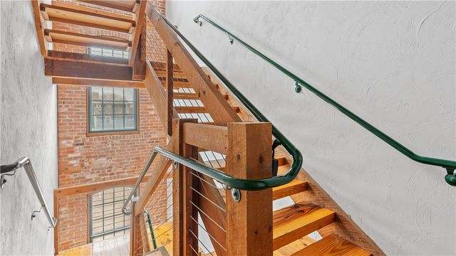 407 Pine Street 305, Providence, RI 02903