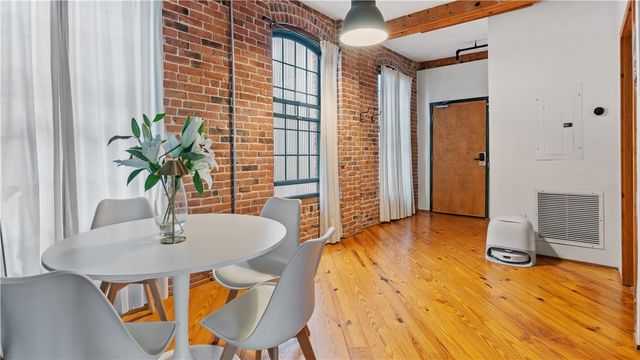 407 Pine Street 305, Providence, RI 02903