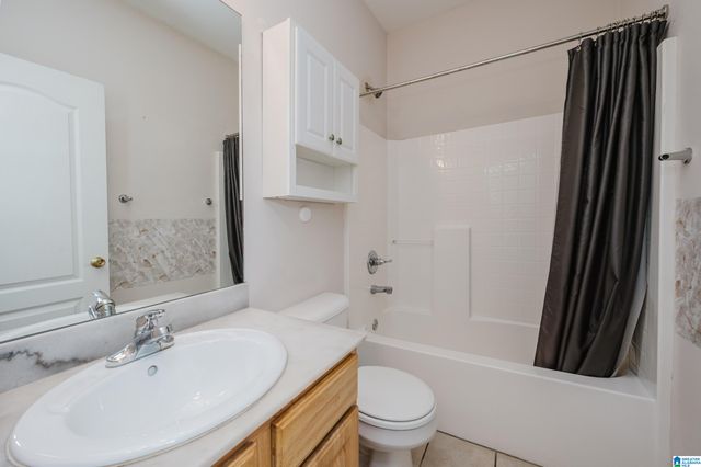 2733 OXMOOR WAY, Birmingham, AL 35211