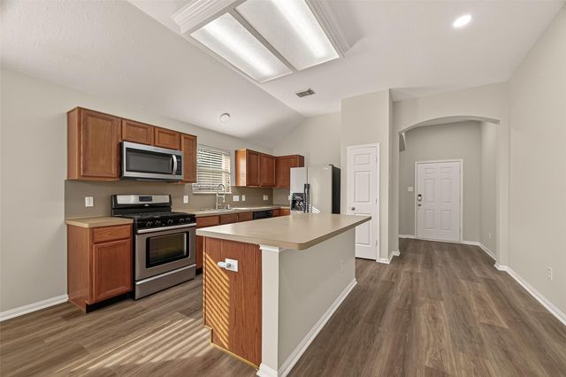 9210 Reflections Path Way, Humble, TX 77396