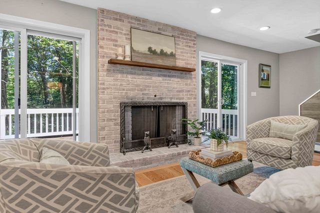 7 Mccarthy Cir, Framingham, MA 01701