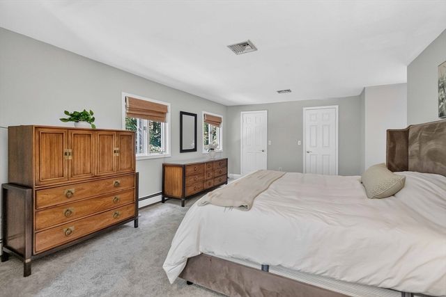 7 Mccarthy Cir, Framingham, MA 01701