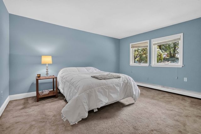 7 Mccarthy Cir, Framingham, MA 01701