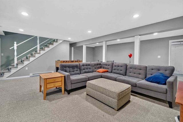 7 Mccarthy Cir, Framingham, MA 01701
