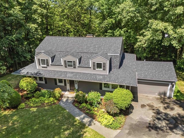 7 Mccarthy Cir, Framingham, MA 01701