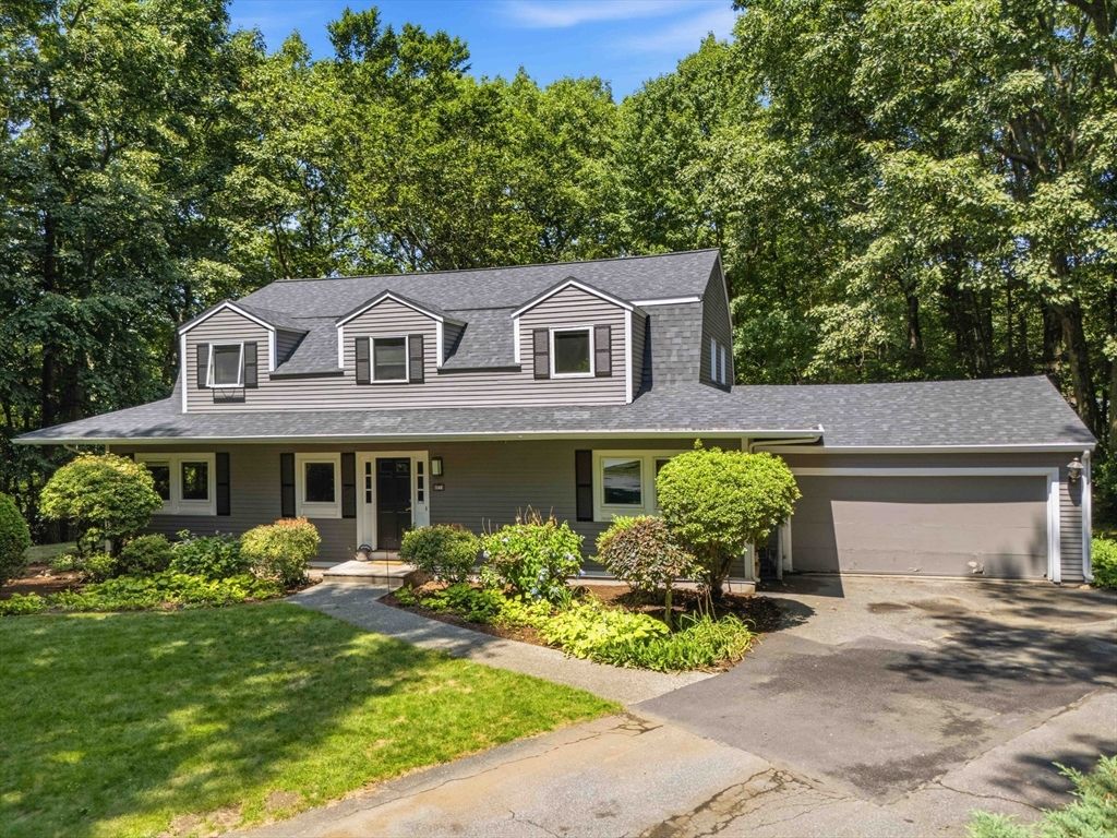 7 Mccarthy Cir, Framingham, MA 01701