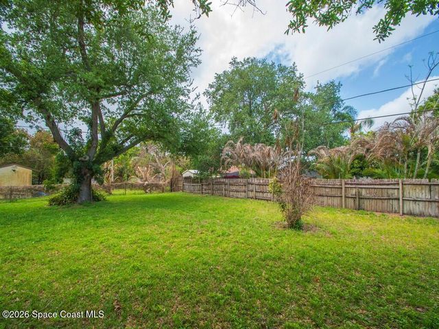 1846 24th Place SW, Vero Beach, FL 32962