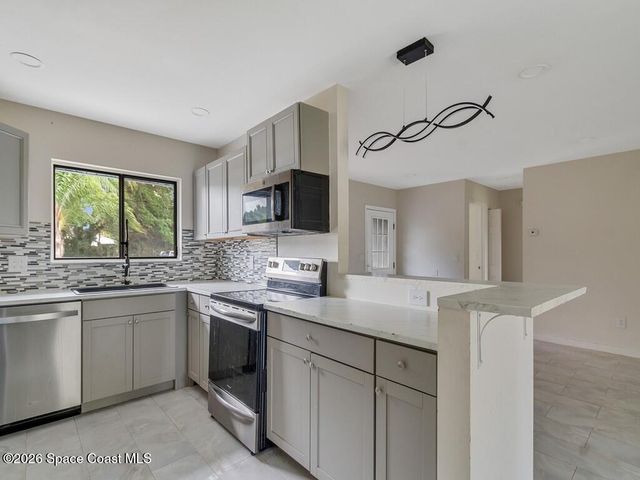 1846 24th Place SW, Vero Beach, FL 32962