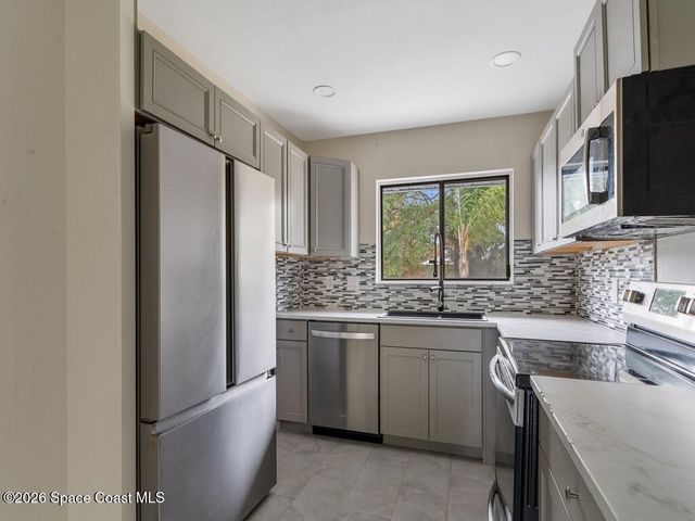 1846 24th Place SW, Vero Beach, FL 32962