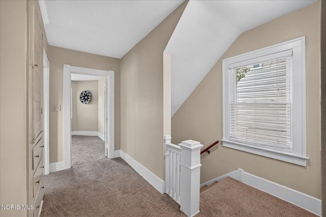 2235 Charlestown Avenue, Toledo, OH 43613