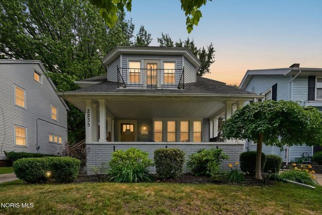 2235 Charlestown Avenue, Toledo, OH 43613