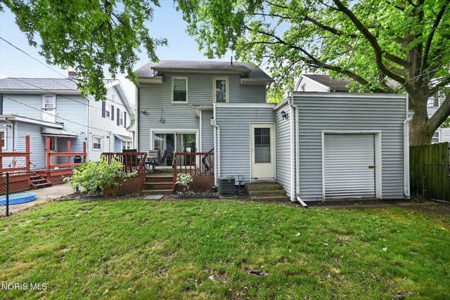 2235 Charlestown Avenue, Toledo, OH 43613