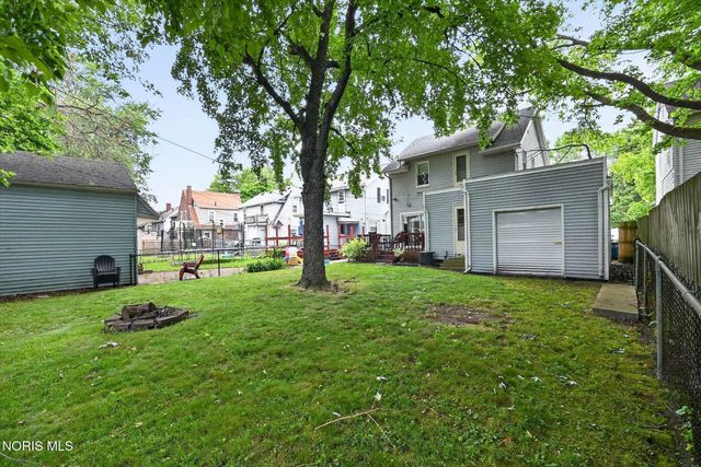 2235 Charlestown Avenue, Toledo, OH 43613