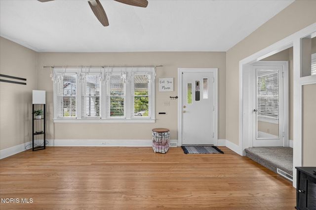 2235 Charlestown Avenue, Toledo, OH 43613