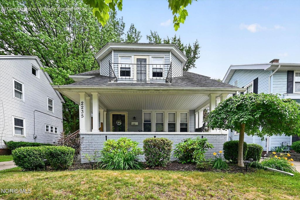 2235 Charlestown Avenue, Toledo, OH 43613