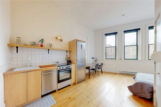 225 Weybosset Street 2, Providence, RI 02903