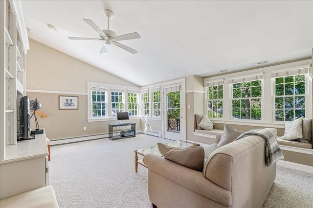 41 Wallace Rd, Quincy, MA 02169