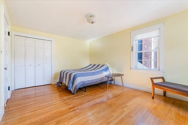 41 Wallace Rd, Quincy, MA 02169