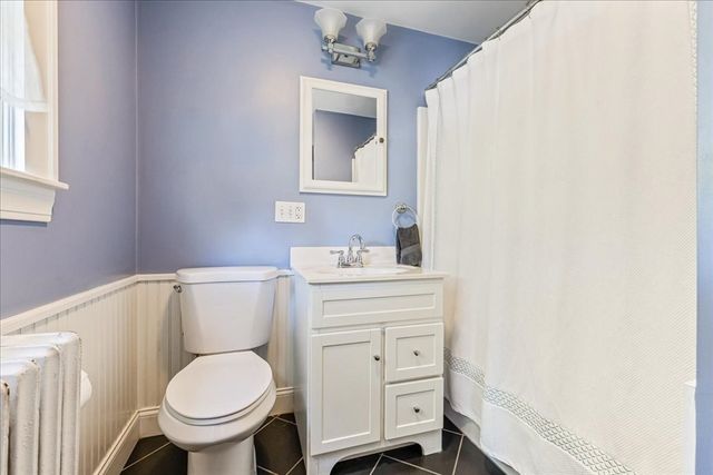 41 Wallace Rd, Quincy, MA 02169