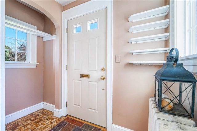 41 Wallace Rd, Quincy, MA 02169