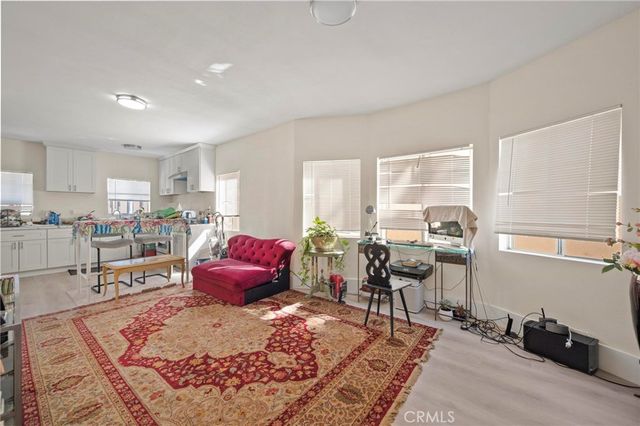 1758 S New England Street, Los Angeles, CA 90006