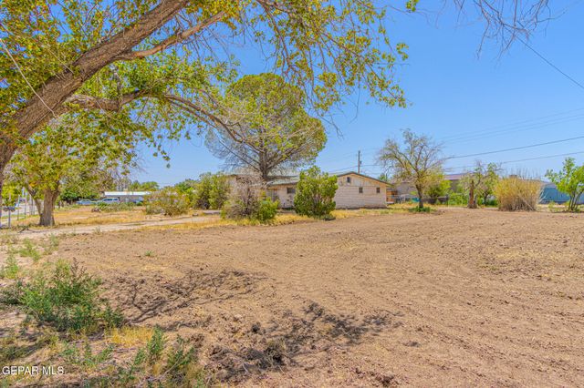 456 MELENDEZ Street, Socorro, TX 79927