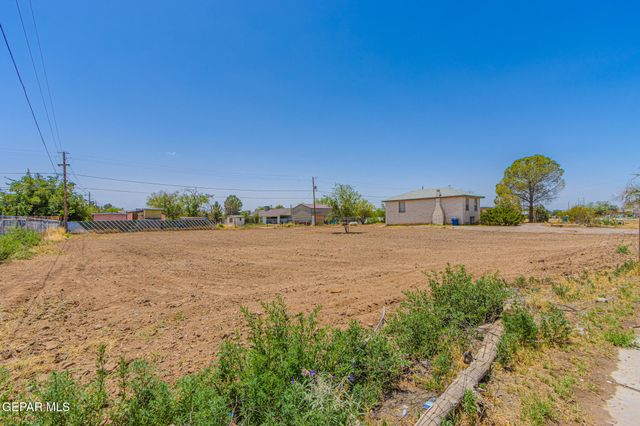 456 MELENDEZ Street, Socorro, TX 79927