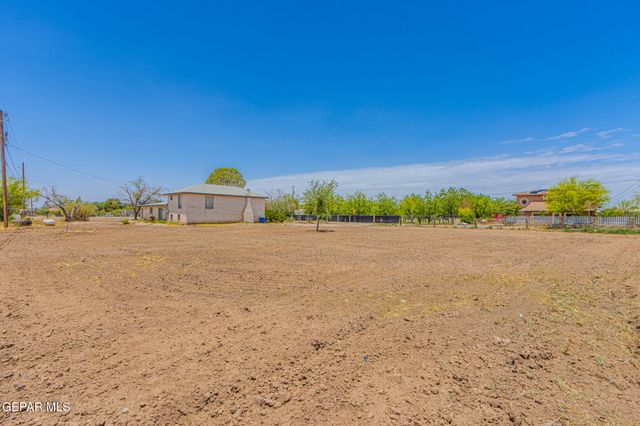 456 MELENDEZ Street, Socorro, TX 79927