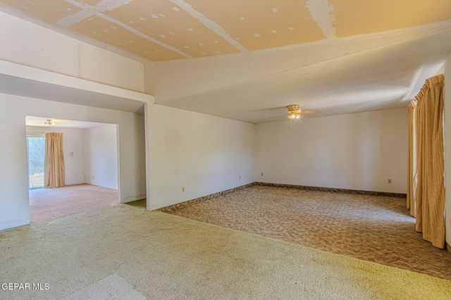 456 MELENDEZ Street, Socorro, TX 79927