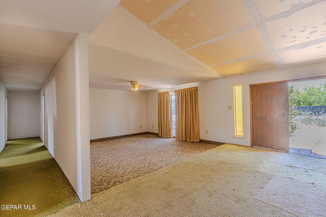 456 MELENDEZ Street, Socorro, TX 79927