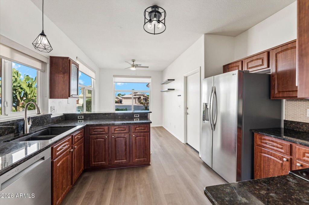 5985 W GERONIMO Court, Chandler, AZ 85226 — photo 4