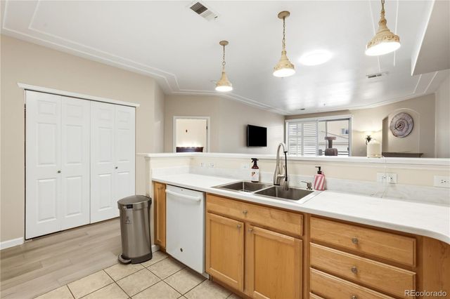 13353 W Alameda Parkway 108, Lakewood, CO 80228