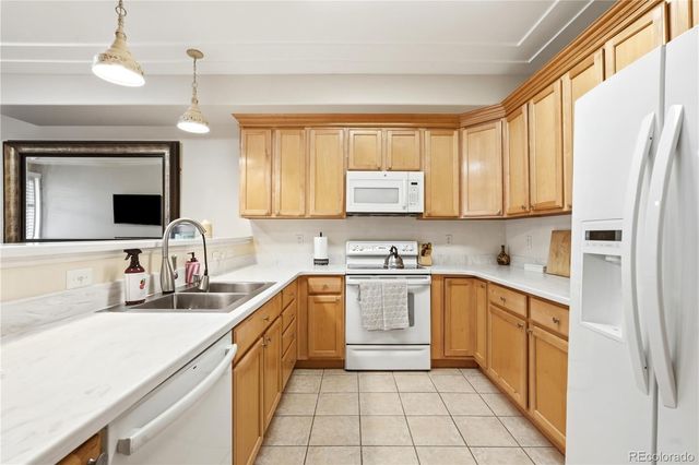 13353 W Alameda Parkway 108, Lakewood, CO 80228