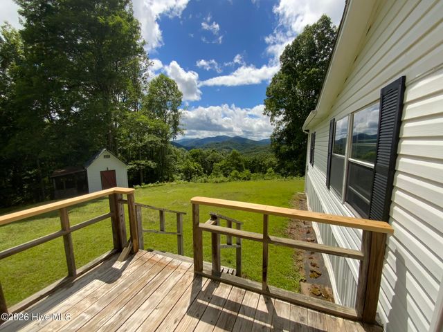 185 Joyces, Topton, NC 28781