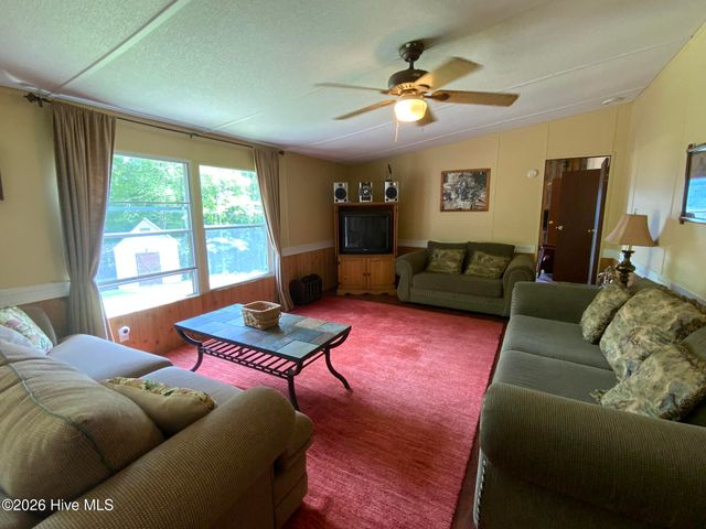 185 Joyces, Topton, NC 28781