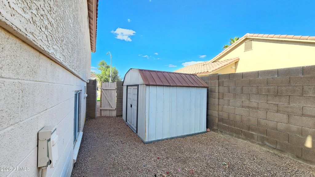 Image 28 of property listing at 6201 W DESERT COVE Avenue, Glendale, AZ 85304