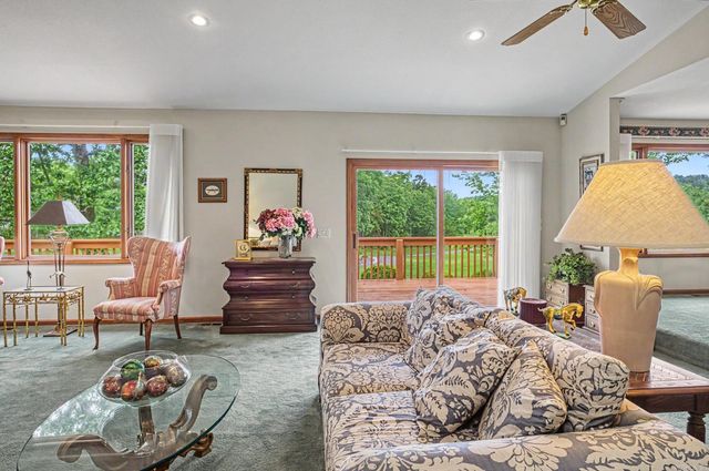 24 Cresta Way, Hot Springs Village, AR 71909