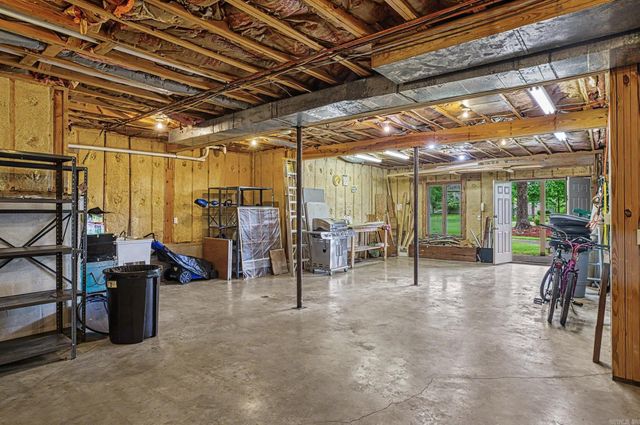 24 Cresta Way, Hot Springs Village, AR 71909