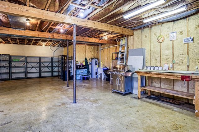 24 Cresta Way, Hot Springs Village, AR 71909