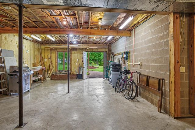 24 Cresta Way, Hot Springs Village, AR 71909