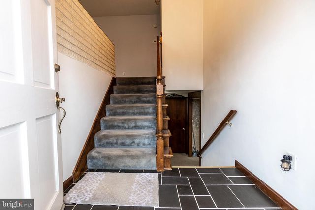 545 HANOVER ST, New Oxford, PA 17350